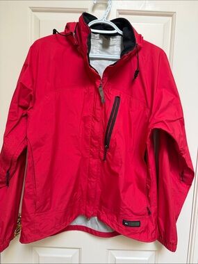 REI sz L Vintage red coat - zip with velcro fasteners, removable hood with peak